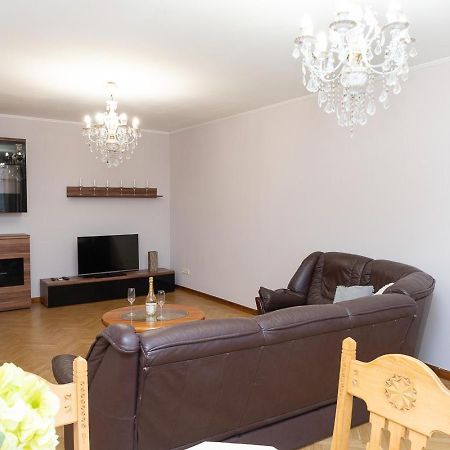 Spacious Apartments In The Center Of Obolon 2 Bedrooms Kiew Exterior foto