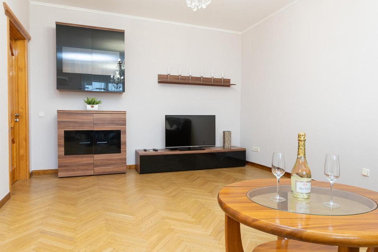 Spacious Apartments In The Center Of Obolon 2 Bedrooms Kiew Exterior foto