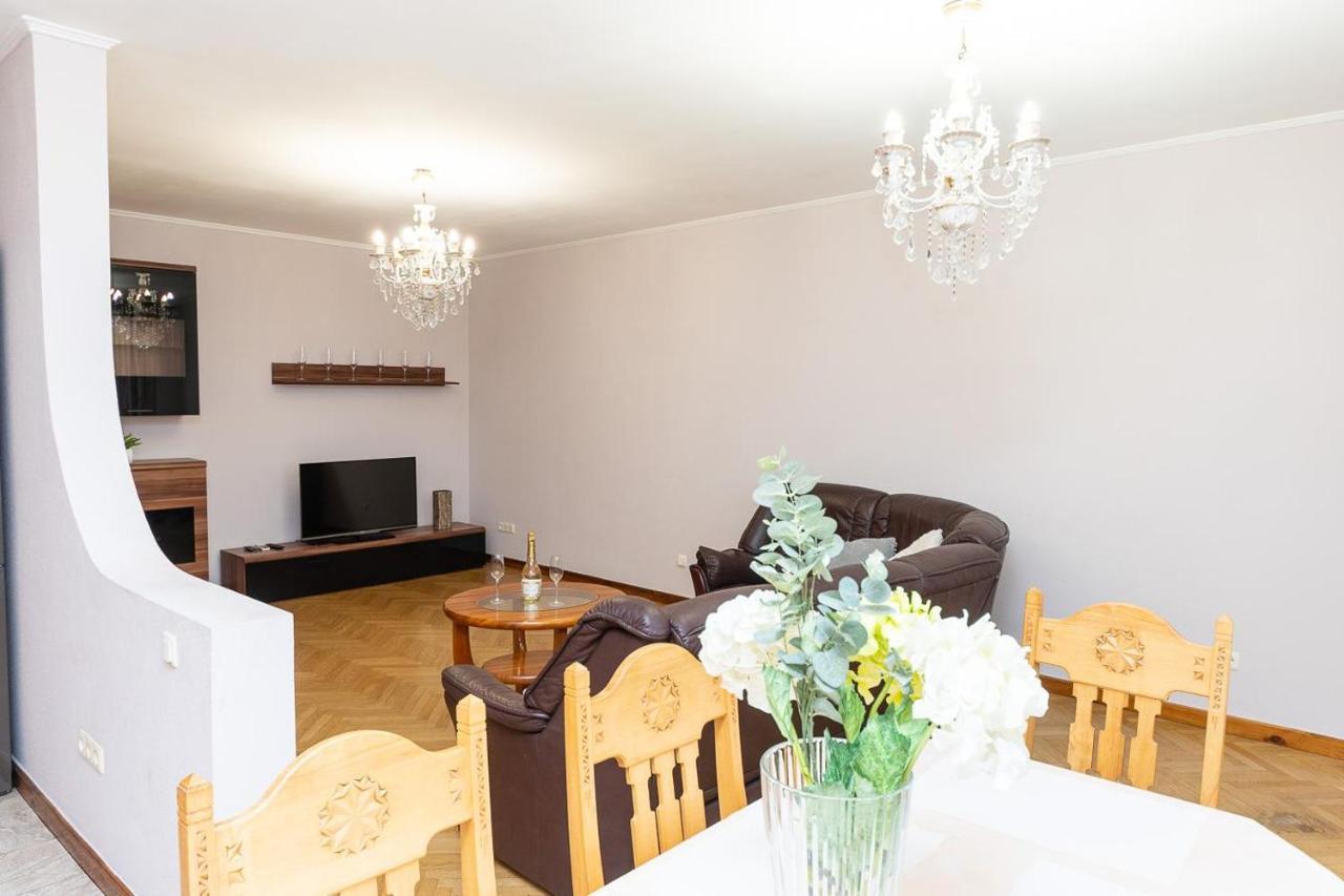 Spacious Apartments In The Center Of Obolon 2 Bedrooms Kiew Exterior foto